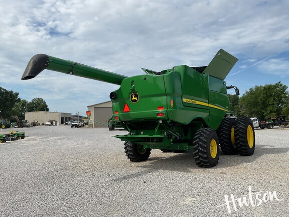 Photo of 2024 John Deere S760