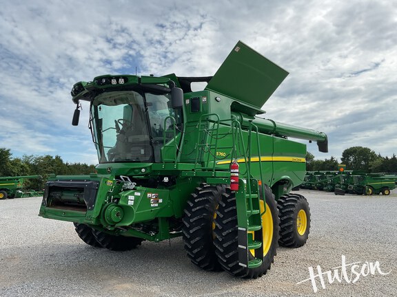 Photo of 2024 John Deere S760