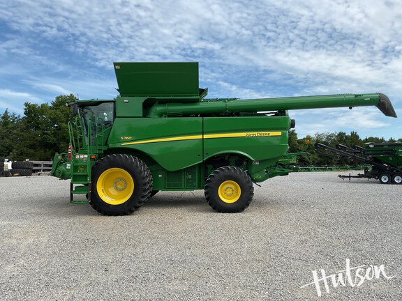 Photo of 2024 John Deere S760