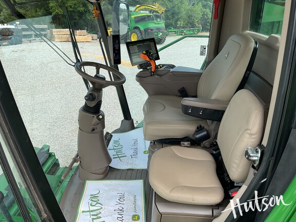 Photo of 2024 John Deere S760