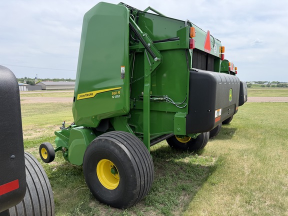 2024 John Deere 561R - Photo6