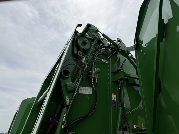 2024 John Deere 561R - Photo28