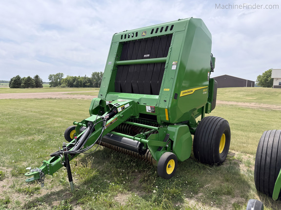 2024 John Deere 561R - Photo6