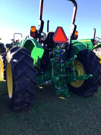 2024 John Deere 5090E Photo 5