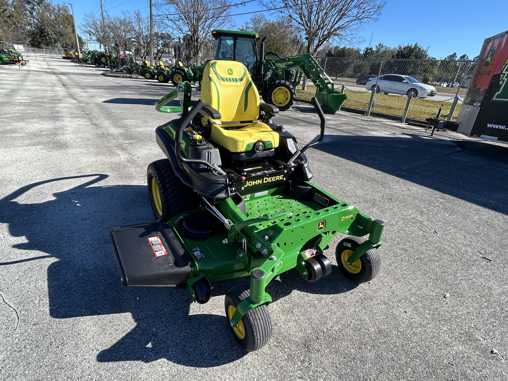 2025 John Deere Z930M Image 4