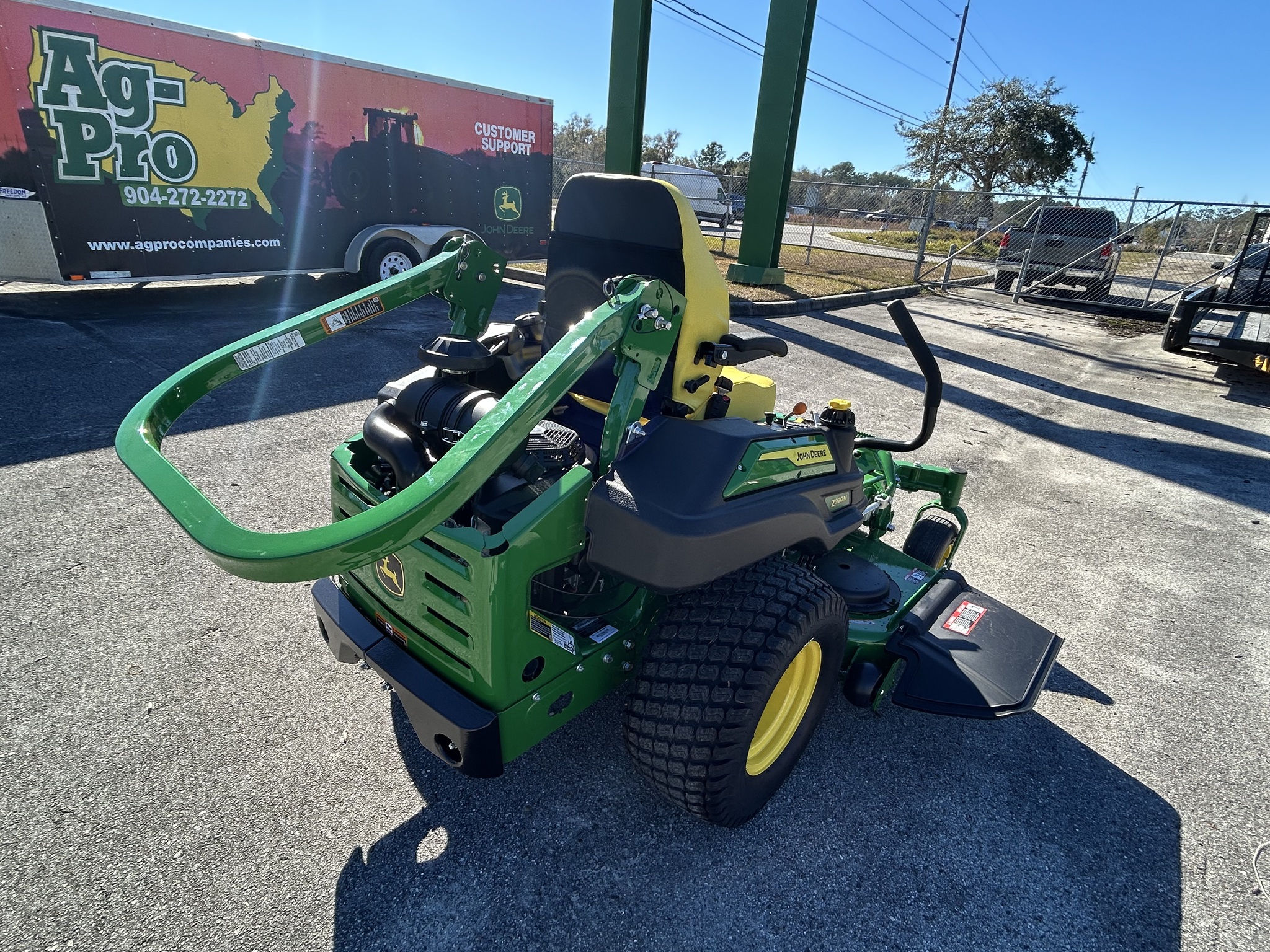 2025 John Deere Z930M Image 5