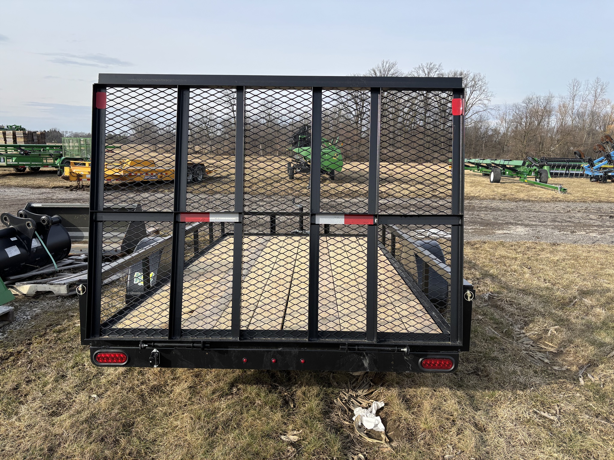 2025 Linx UT357714T 14' DECK Image 2
