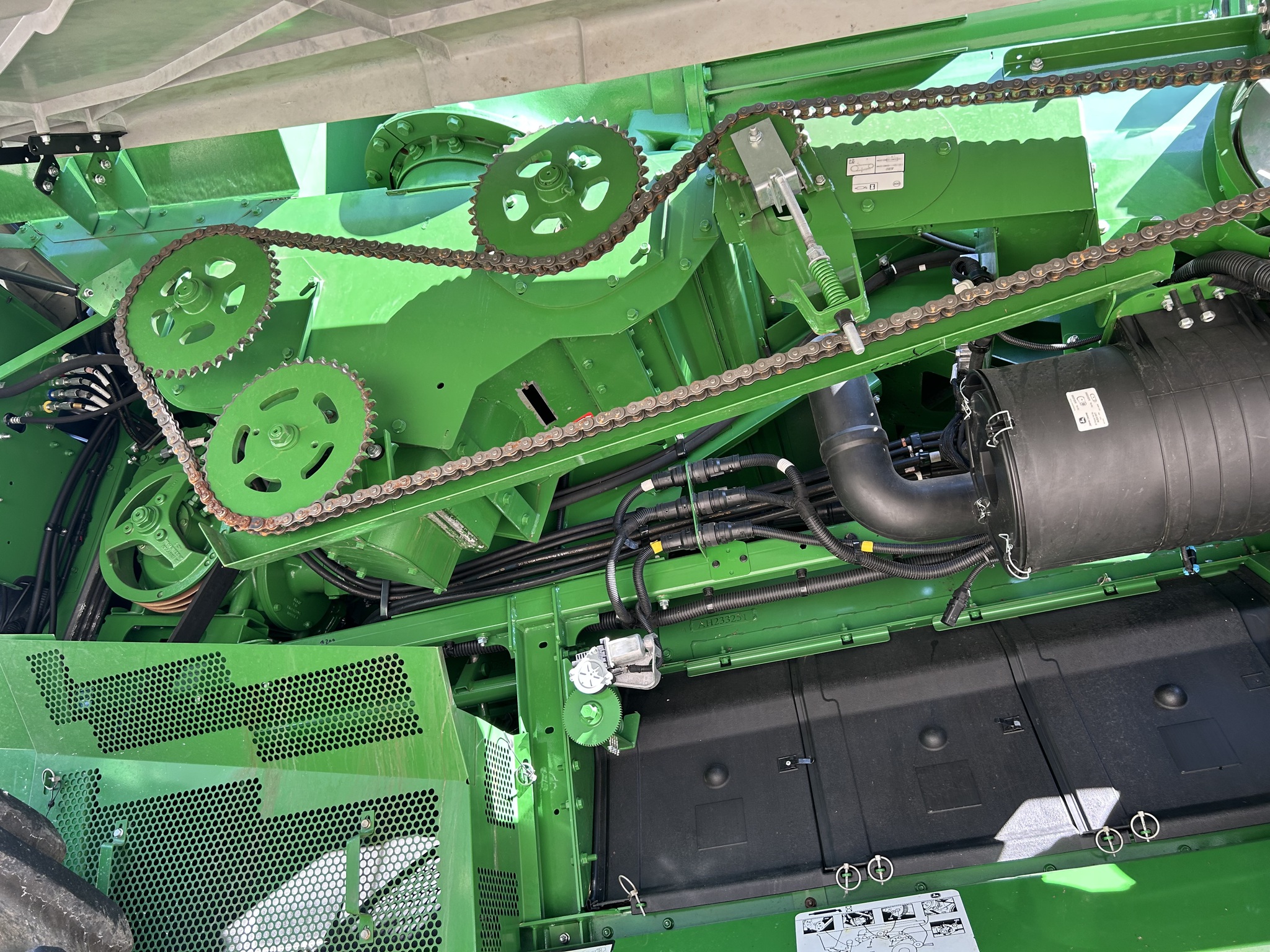  2021 John Deere S780 at Heritage Tractor in Lexington, IL