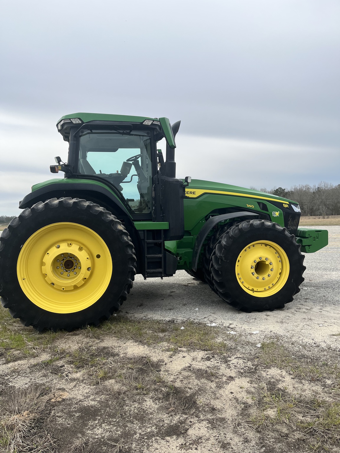 2022 John Deere 8R 340 Image 4