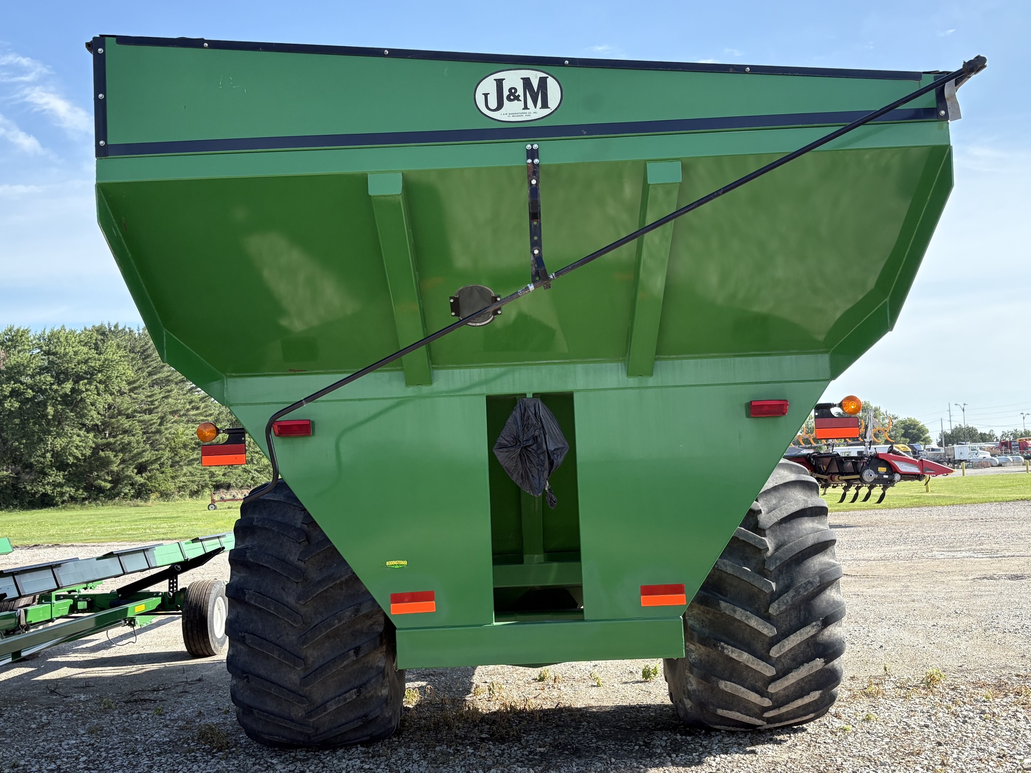 J&M 1050 Image 17