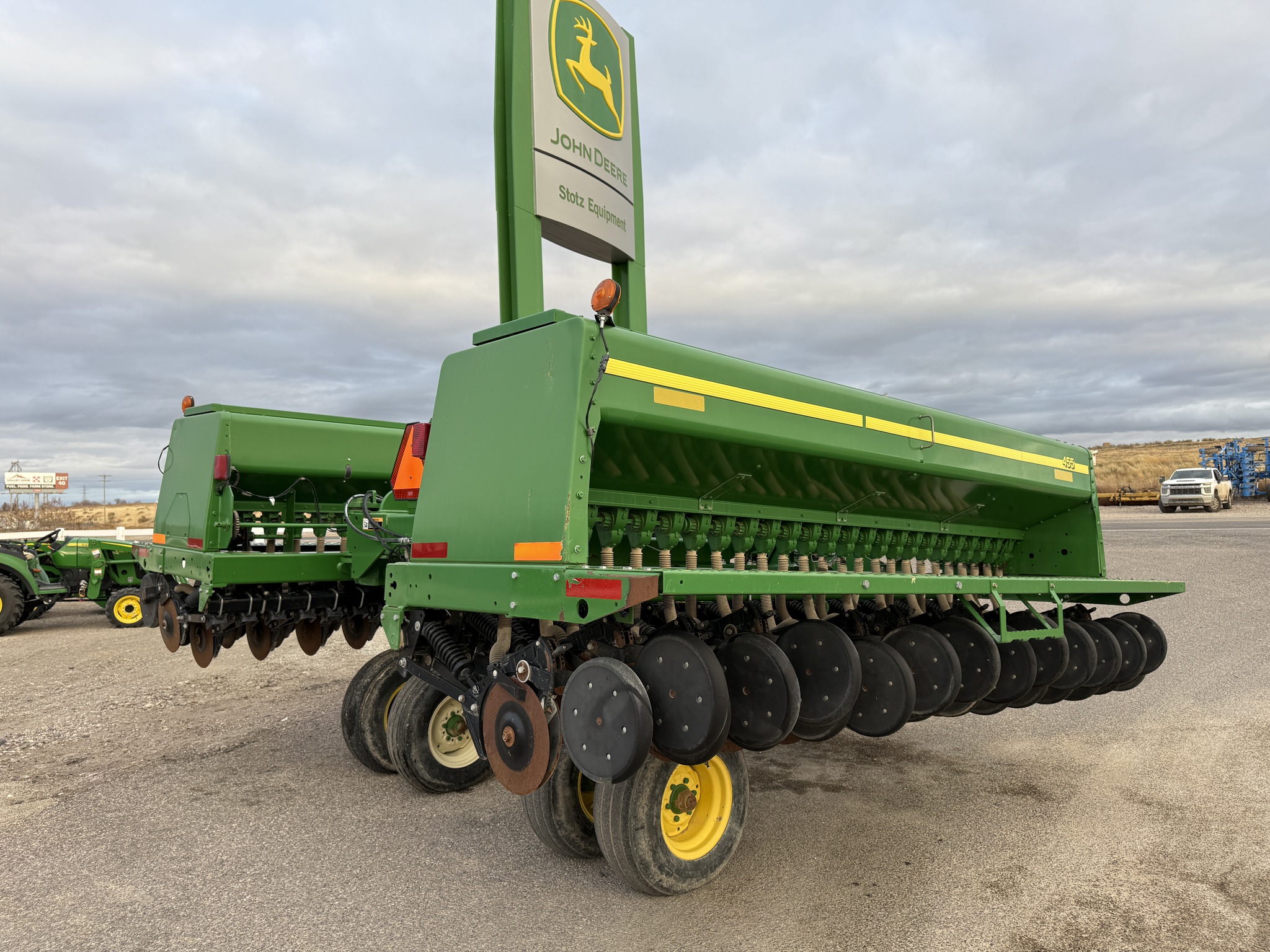 2015 John Deere 455 Image 5