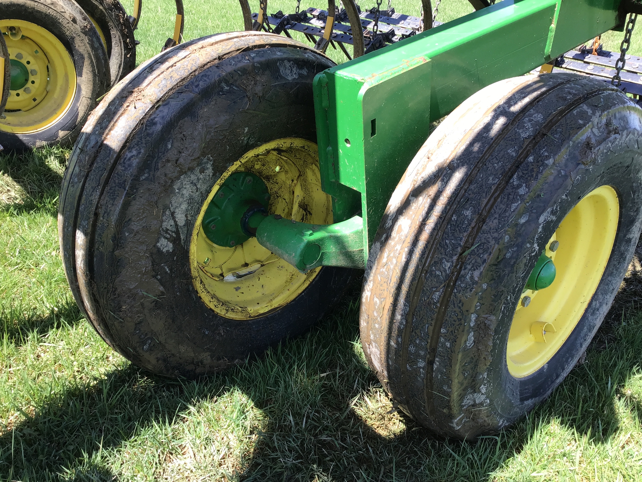 Used 2012 John Deere 2210 Field Cultivators at Koenig Equipment in Greenville, OH - PhotoXL15