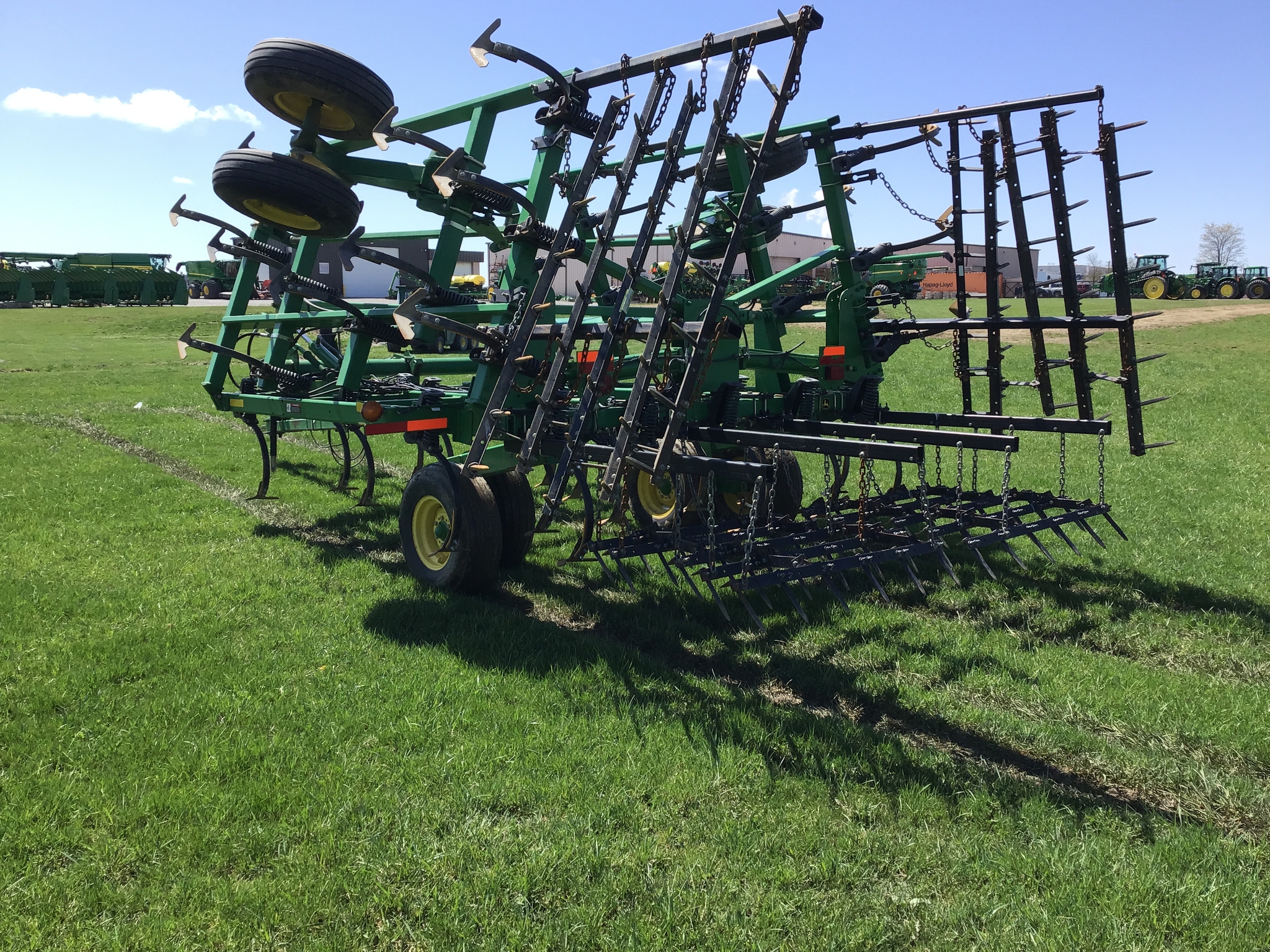 Used 2012 John Deere 2210 Field Cultivators at Koenig Equipment in Greenville, OH - PhotoXL6