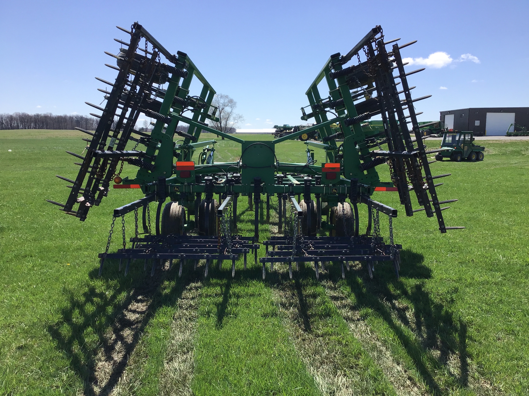Used 2012 John Deere 2210 Field Cultivators at Koenig Equipment in Greenville, OH - PhotoXL7