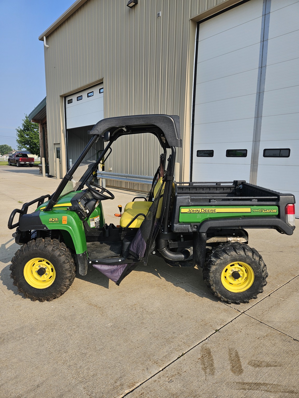 2017 John Deere XUV825I Image 8