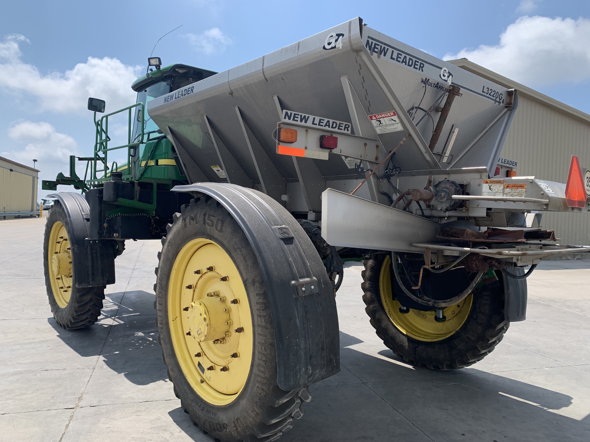 2009 John Deere 4930 Image 5