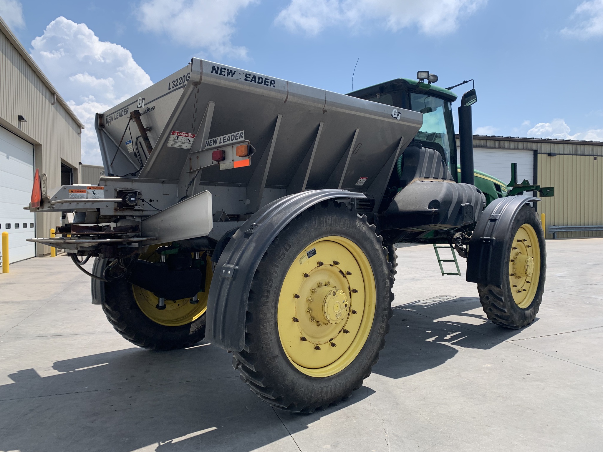 2009 John Deere 4930 Image 3