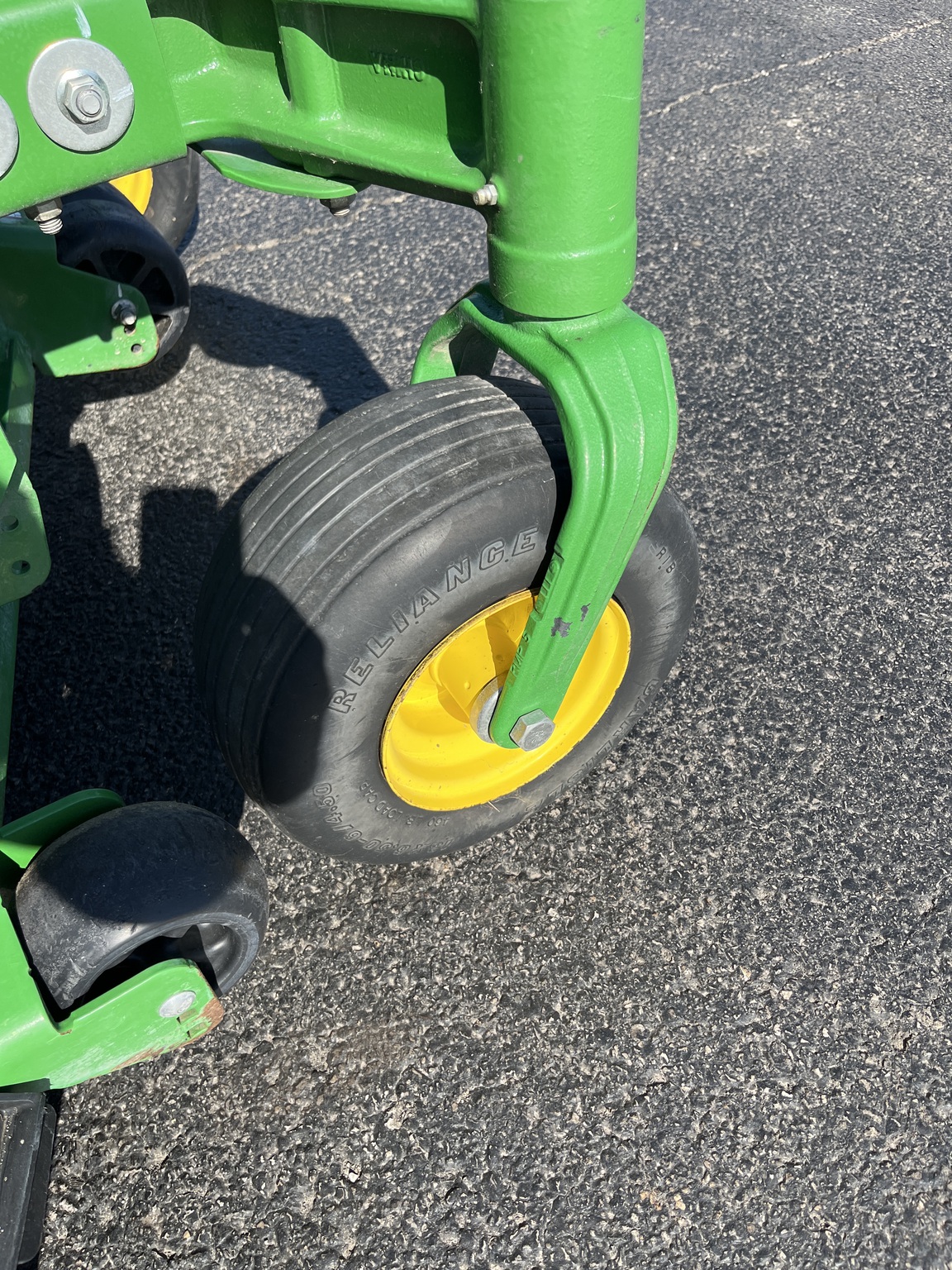 2021 John Deere Z930M Image 8