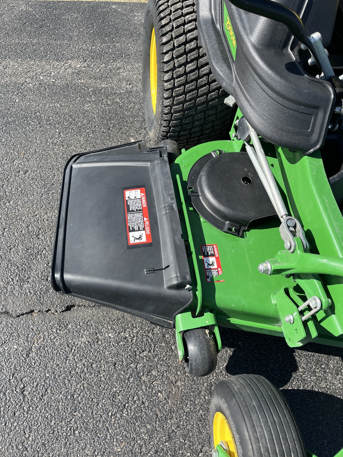 2021 John Deere Z930M Image 14