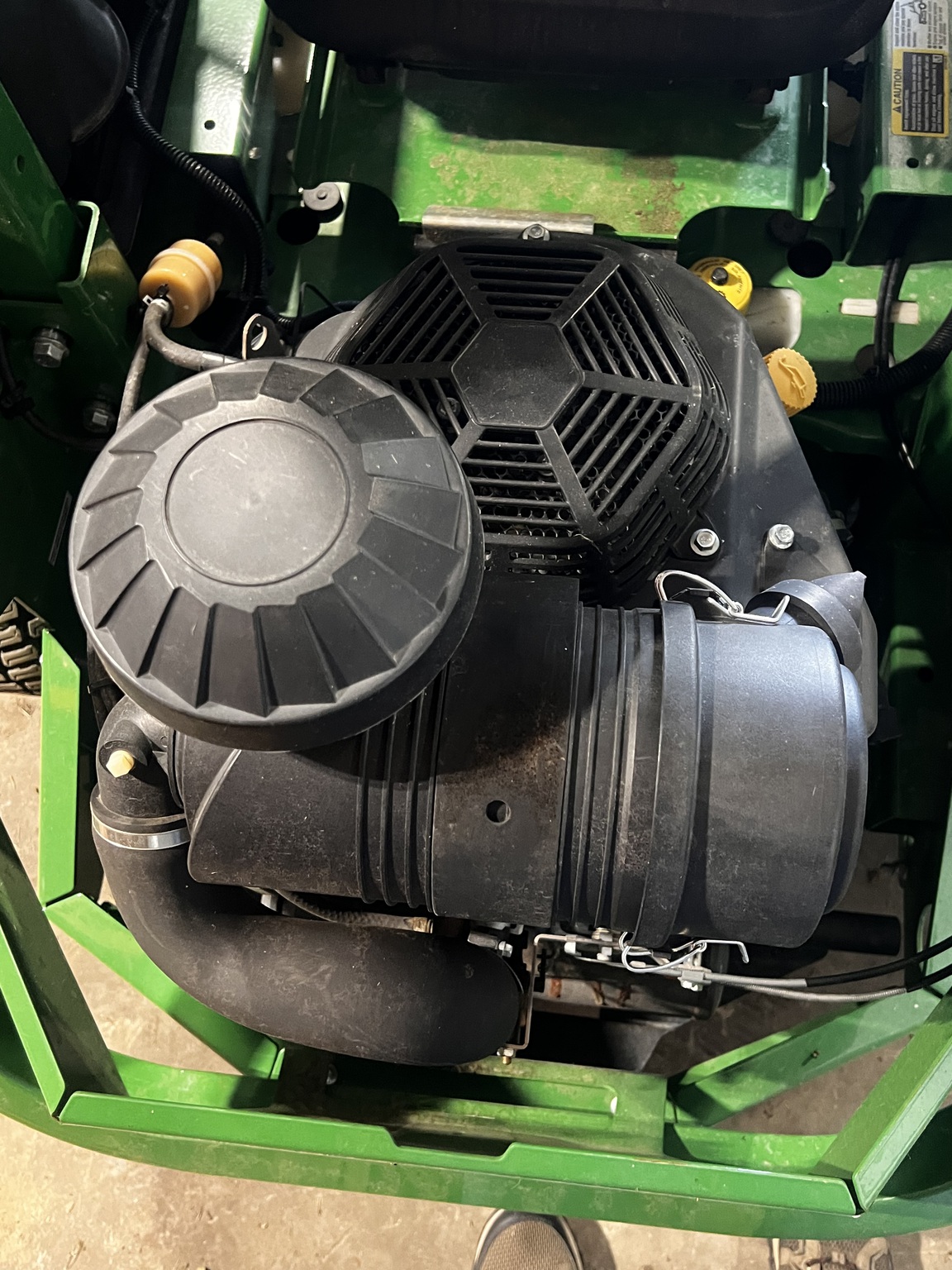 2023 John Deere Z740R Image 3