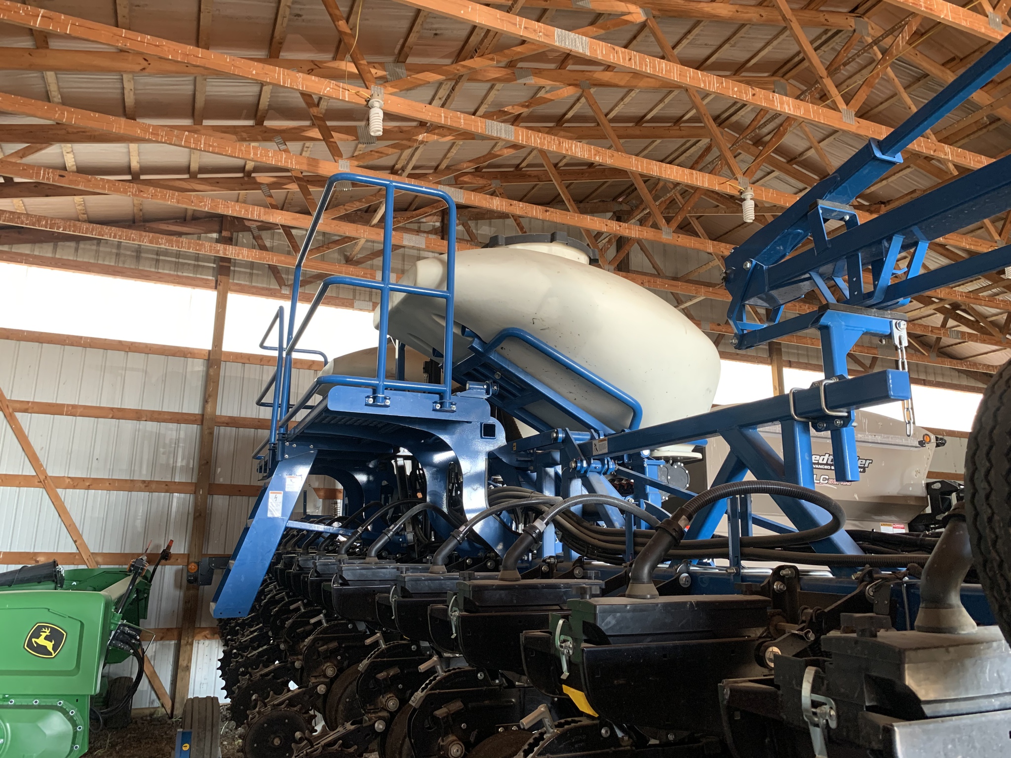 2021 Kinze 3605 Image 25