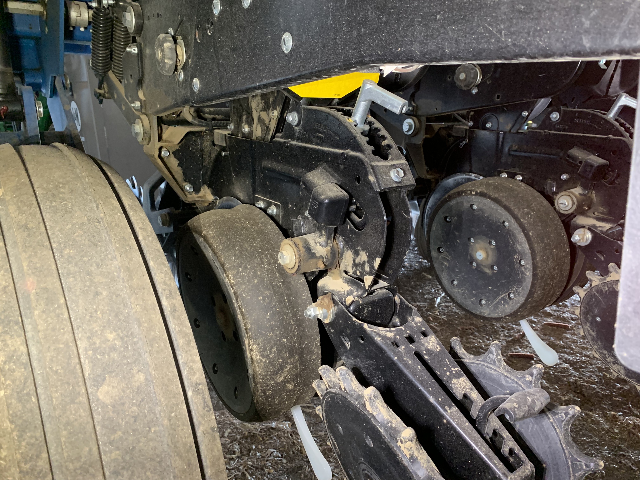 2021 Kinze 3605 Image 27