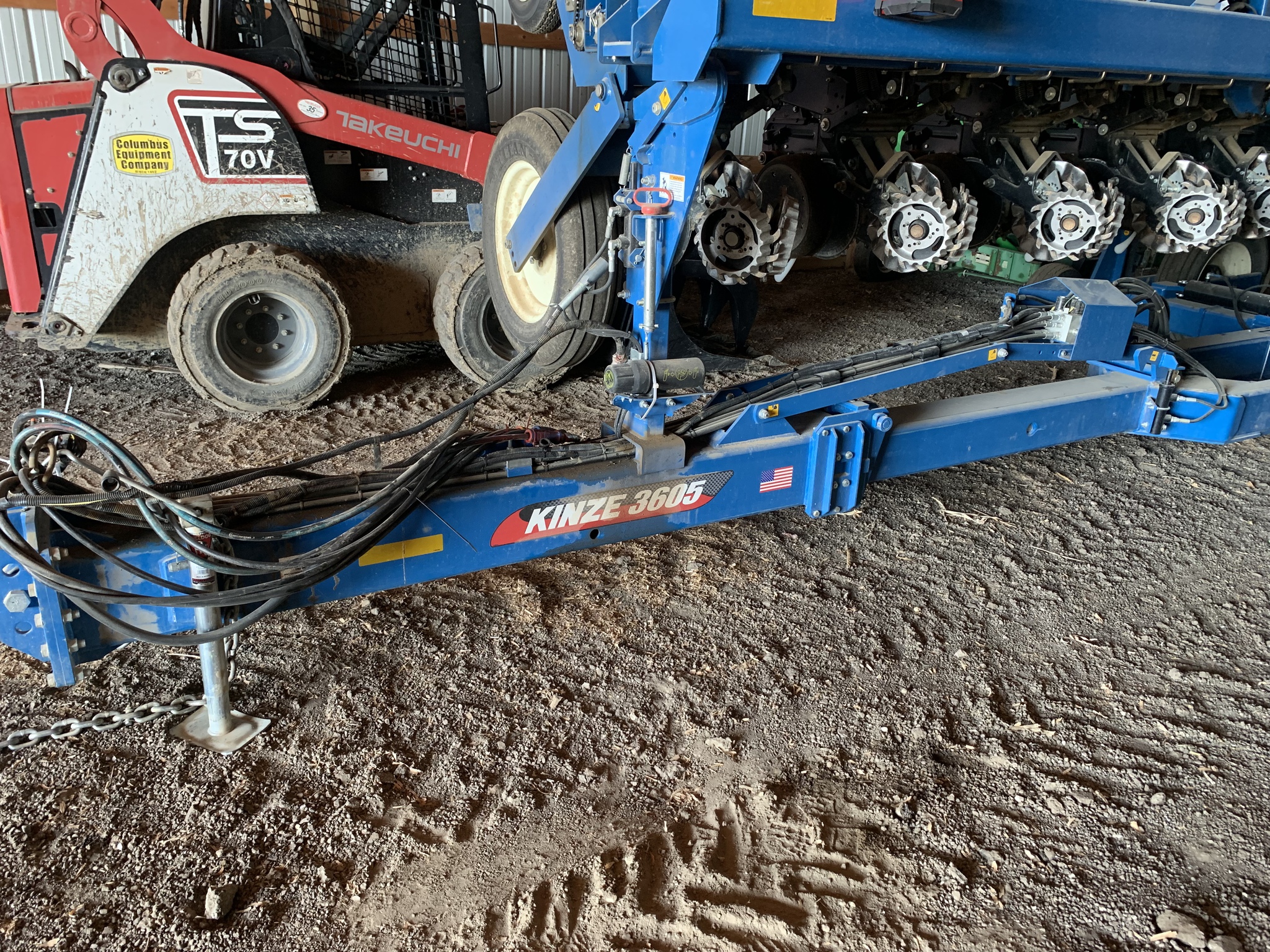 2021 Kinze 3605 Image 26