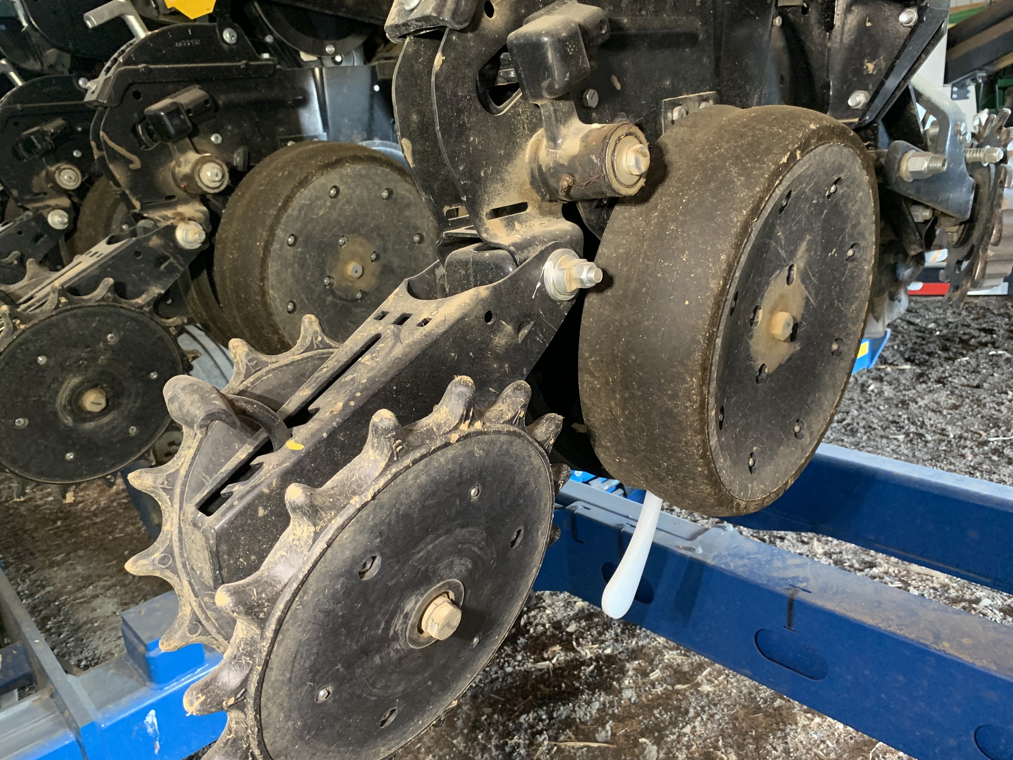 2021 Kinze 3605 Image 17