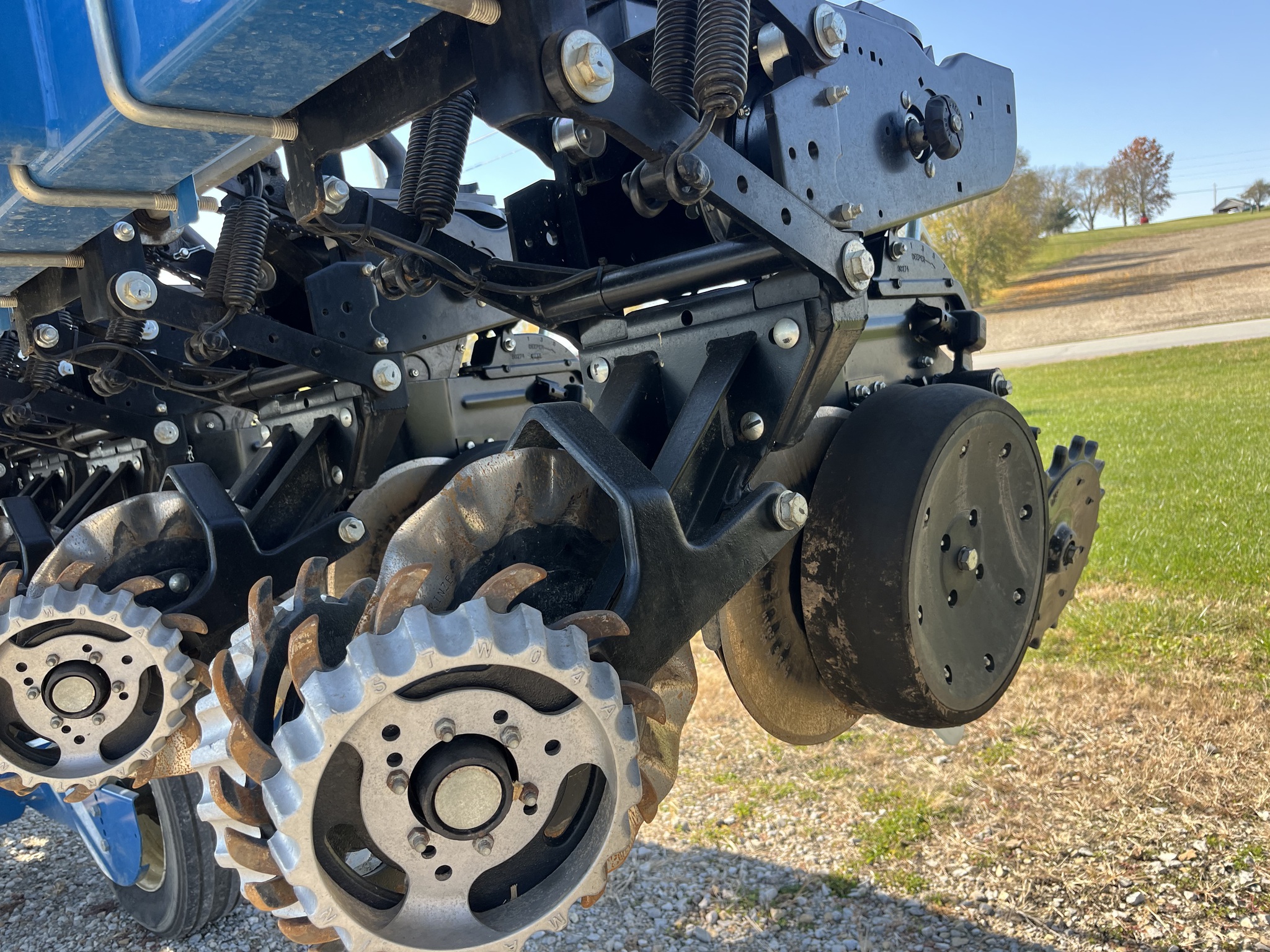 2021 Kinze 3605 Image 8