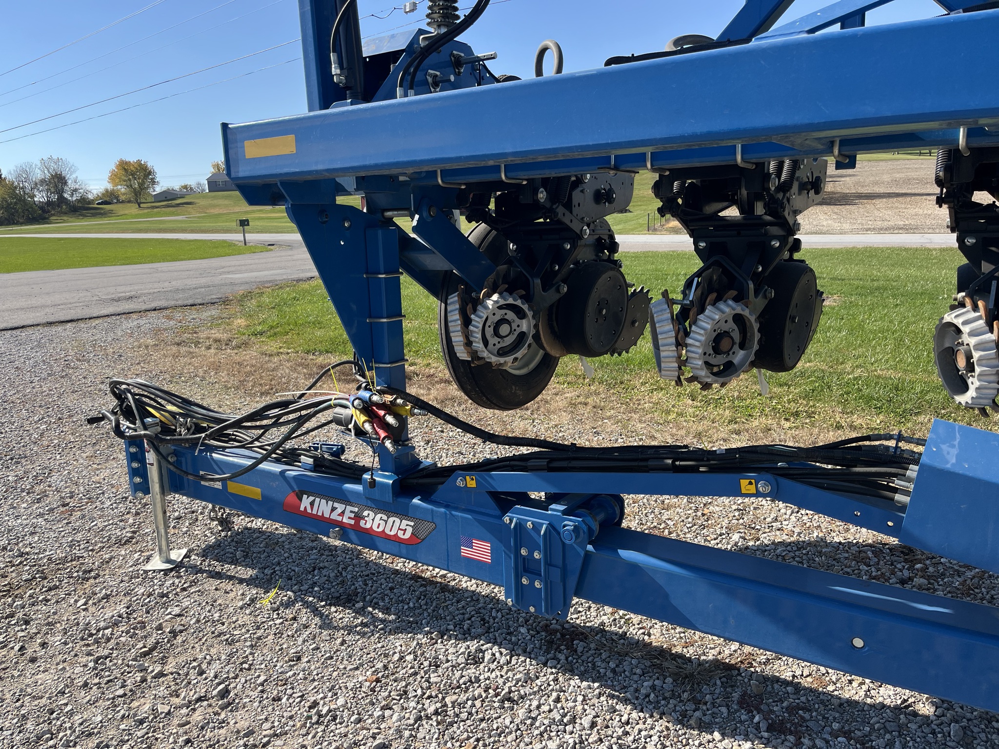 2021 Kinze 3605 Image 11