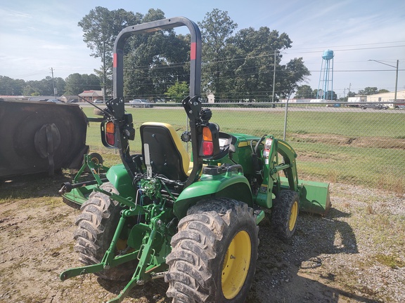 2019 John Deere 3046R