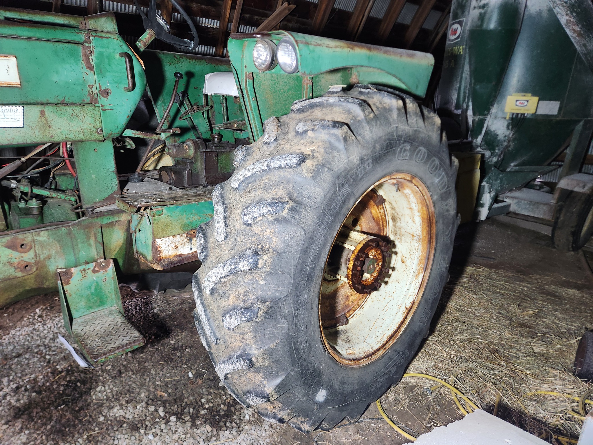  1964 Oliver 1850 at Heritage Tractor in Kewanee, IL