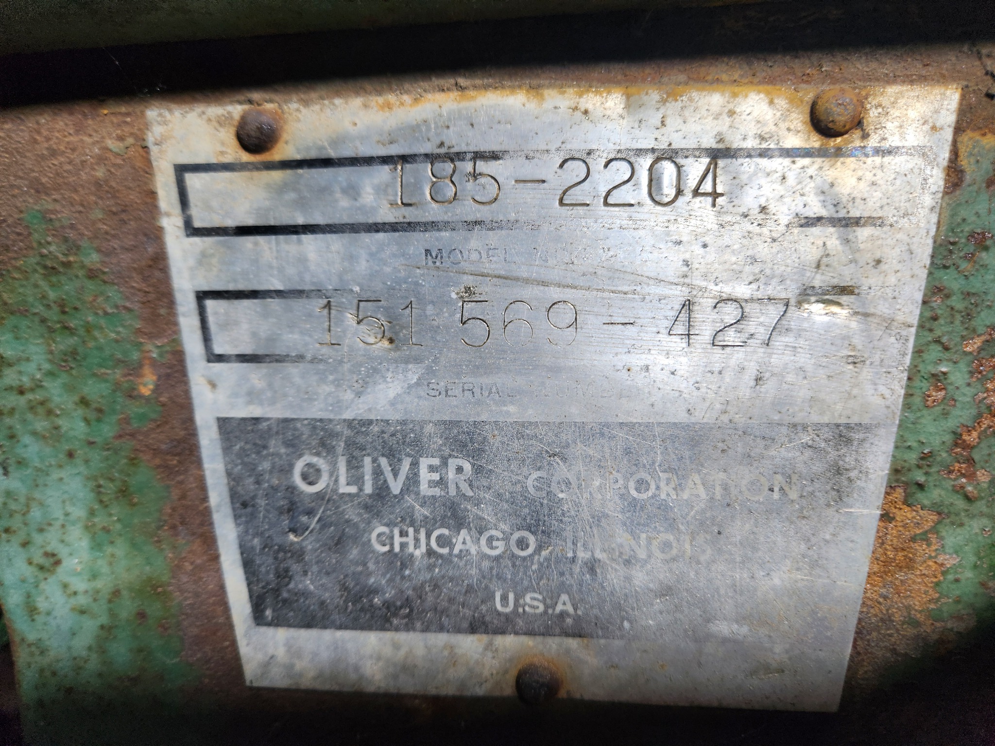  1964 Oliver 1850 at Heritage Tractor in Kewanee, IL