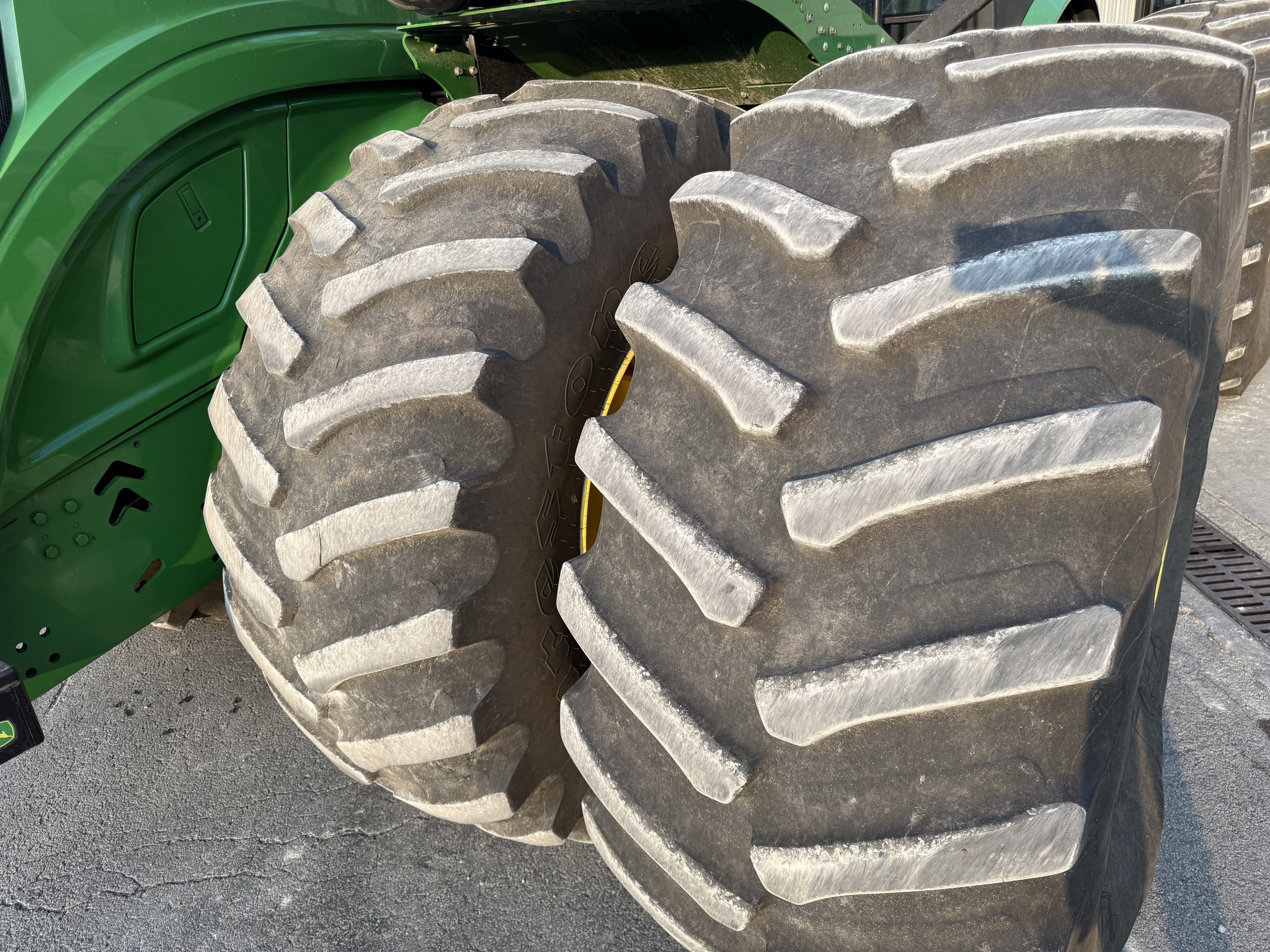  2018 John Deere 9570R at Heritage Tractor in Pontiac, IL