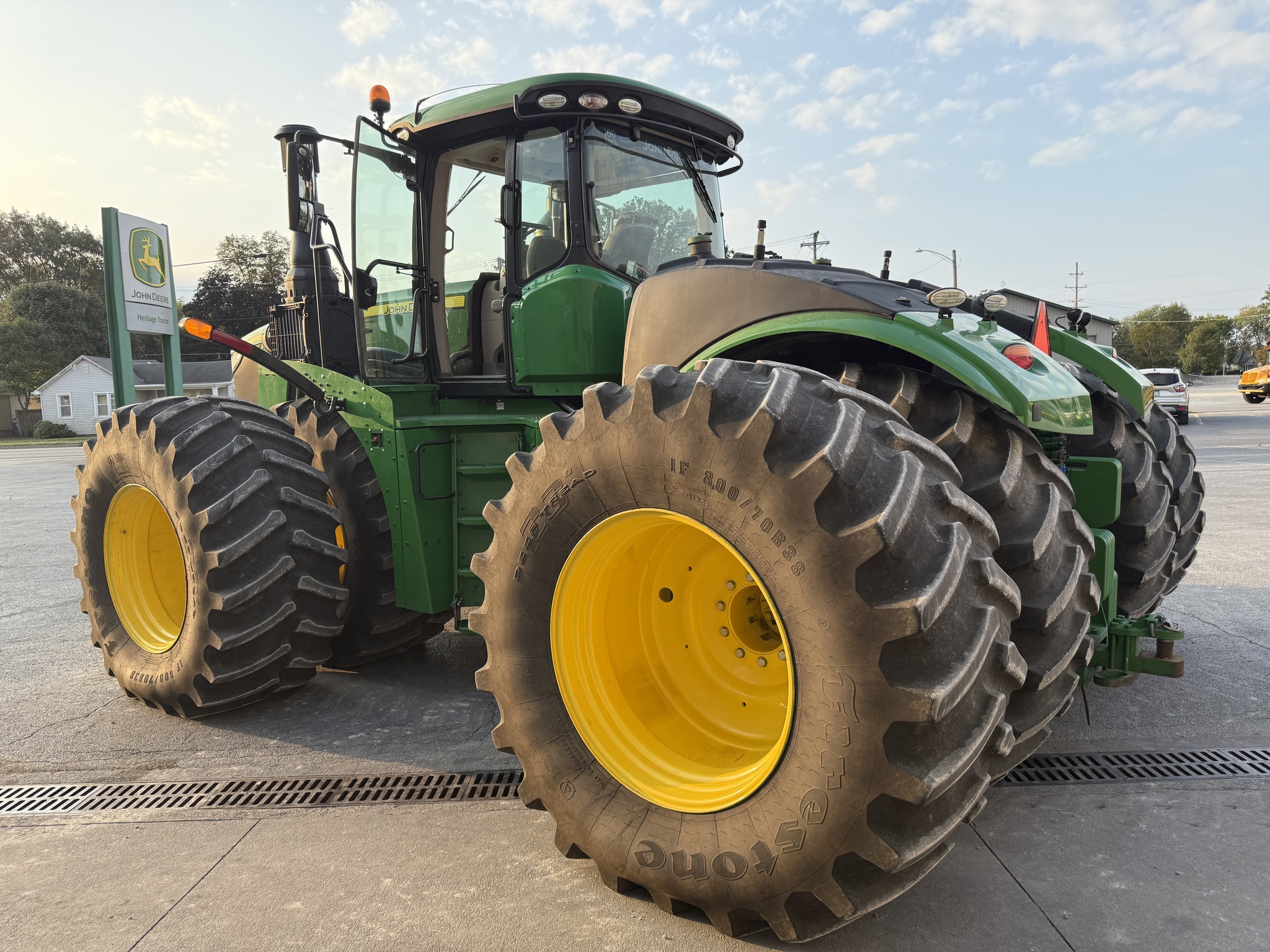  2018 John Deere 9570R at Heritage Tractor in Pontiac, IL