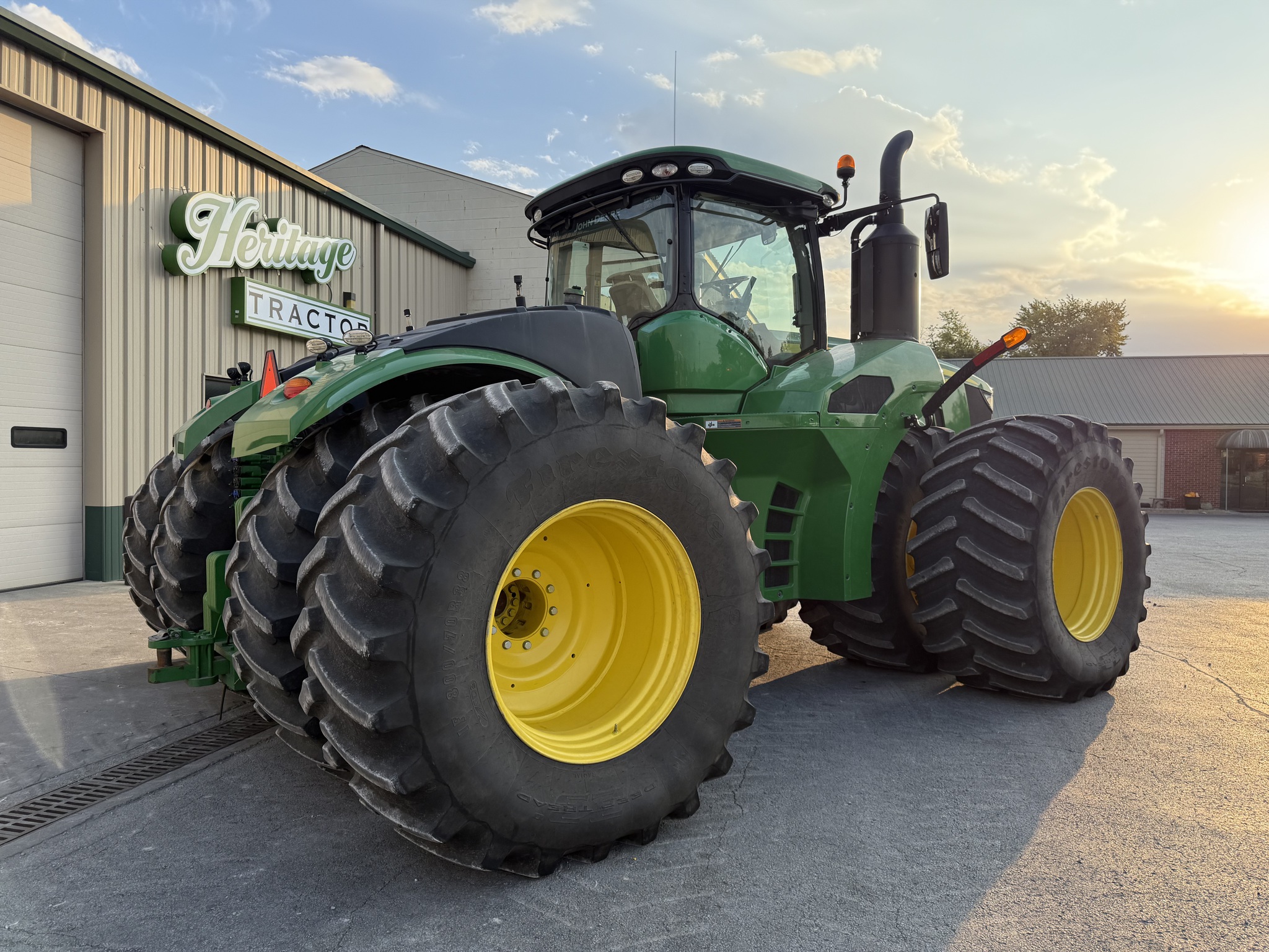  2018 John Deere 9570R at Heritage Tractor in Pontiac, IL