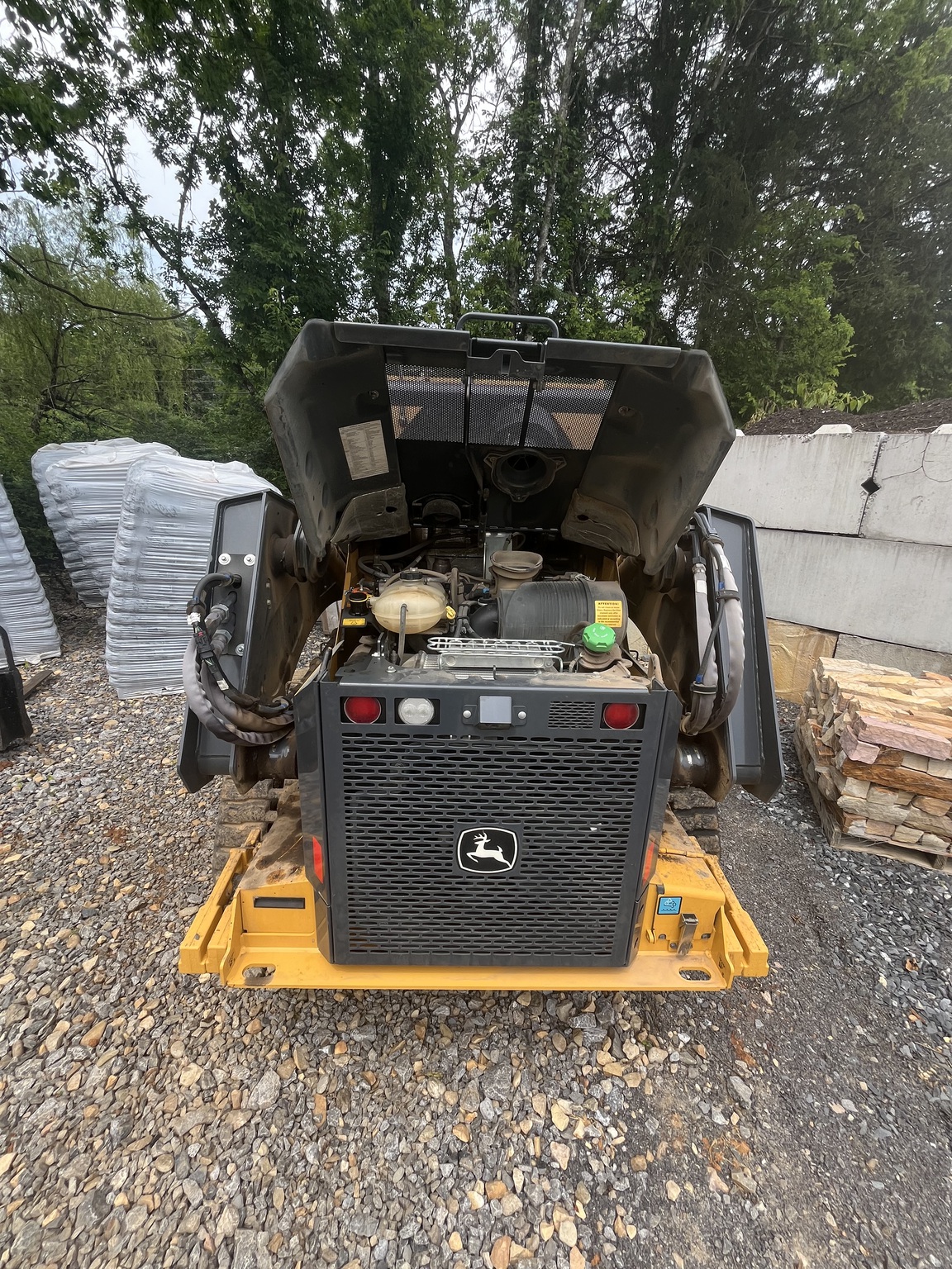 2024 John Deere 331G Image 6