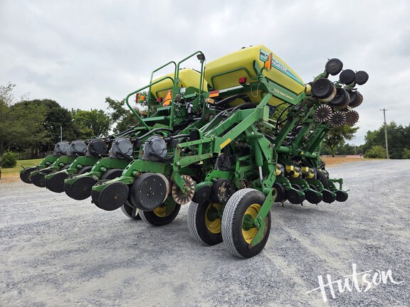 Photo of 2008 John Deere 1790