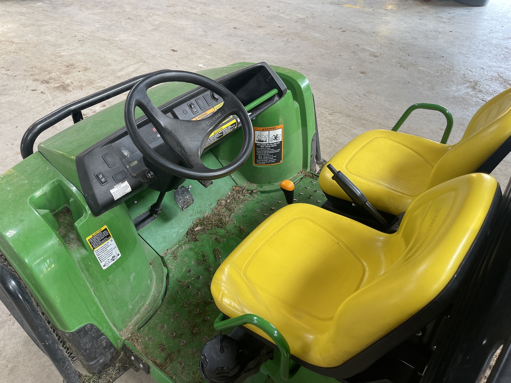 2021 John Deere TX Turf Image 12