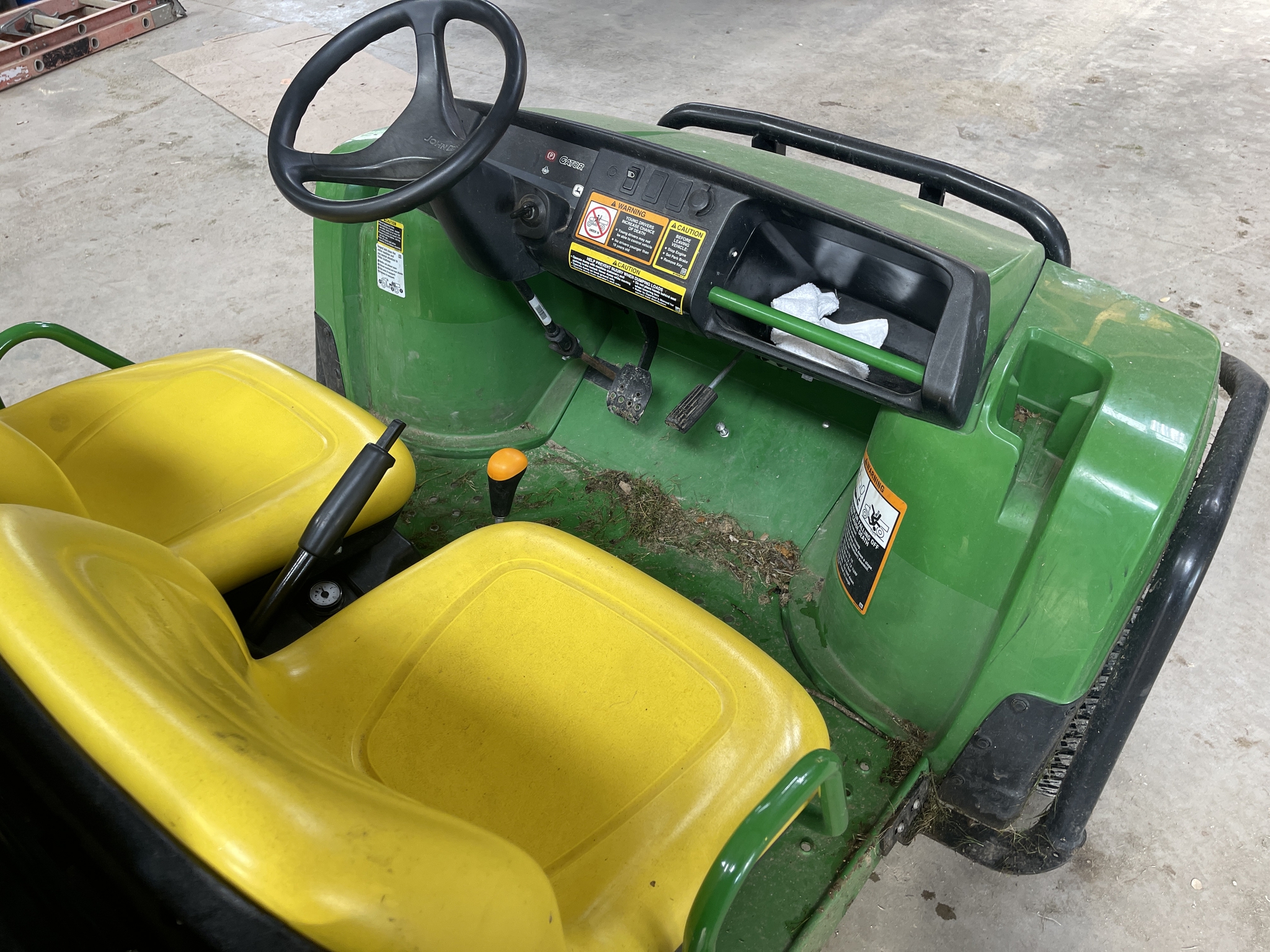 2021 John Deere TX Turf Image 13