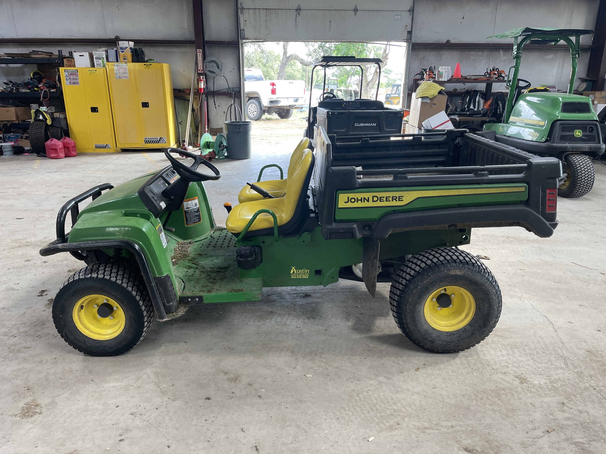 2021 John Deere TX Turf Image 1