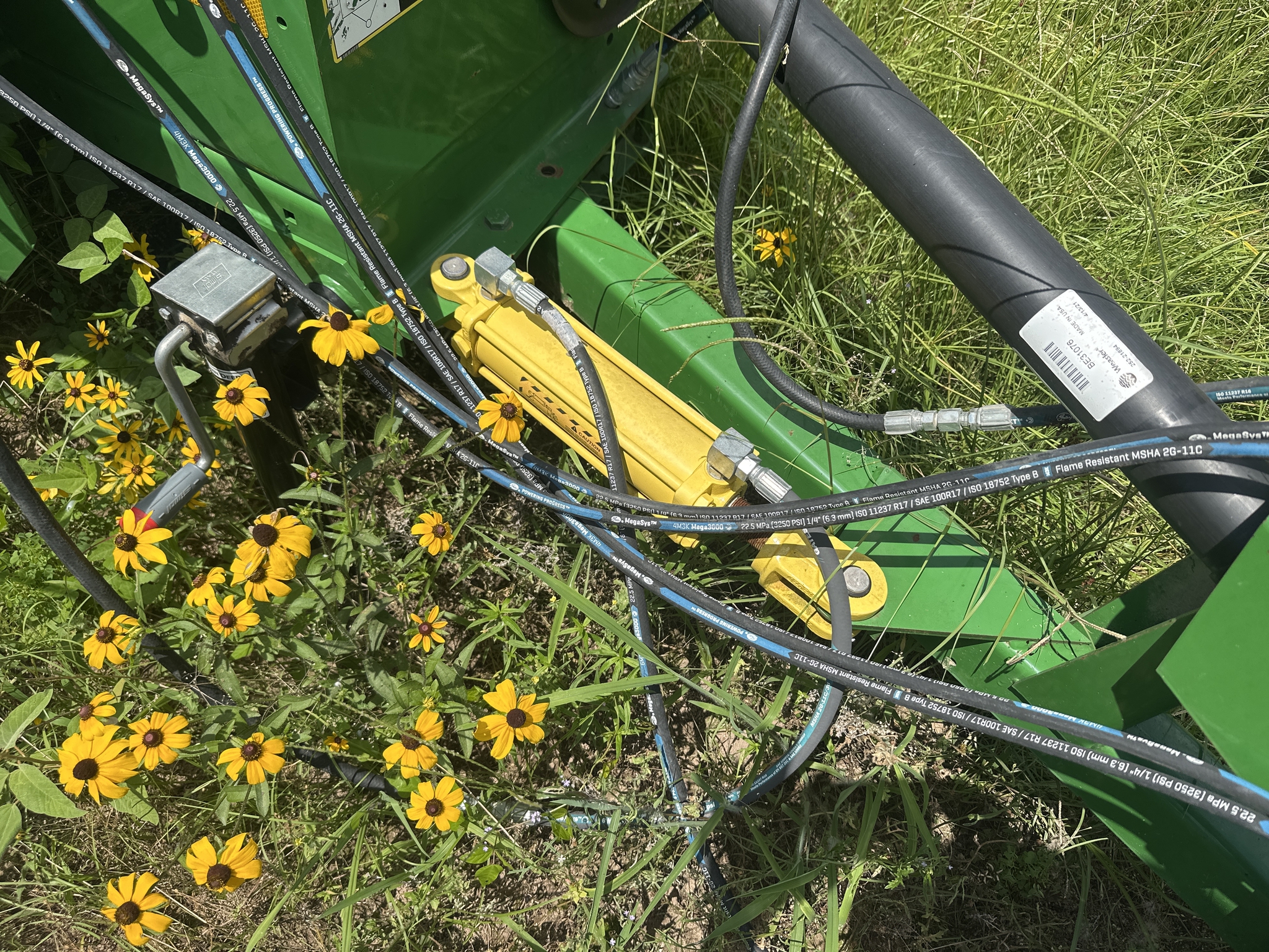 2021 John Deere 348 Image 18