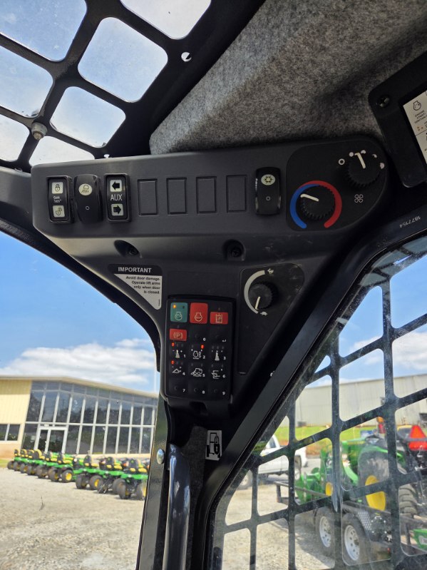 2023 John Deere 325G Image 12