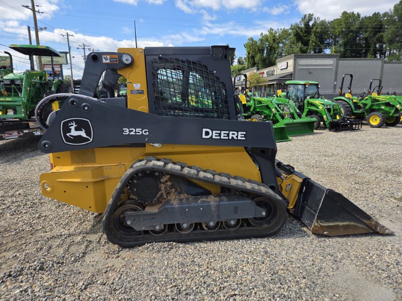 2023 John Deere 325G Image 6