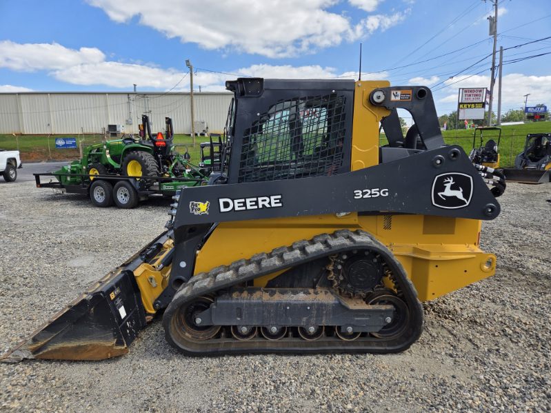 2023 John Deere 325G Image 2