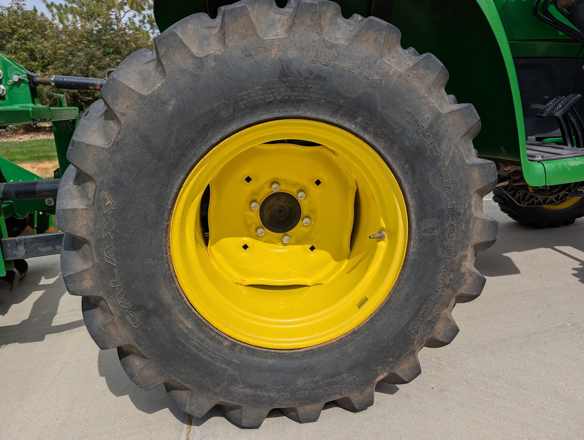 2018 John Deere 3025E Image 20