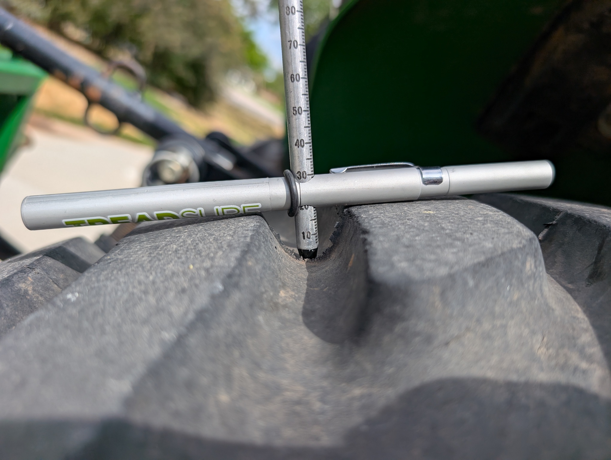 2018 John Deere 3025E Image 26