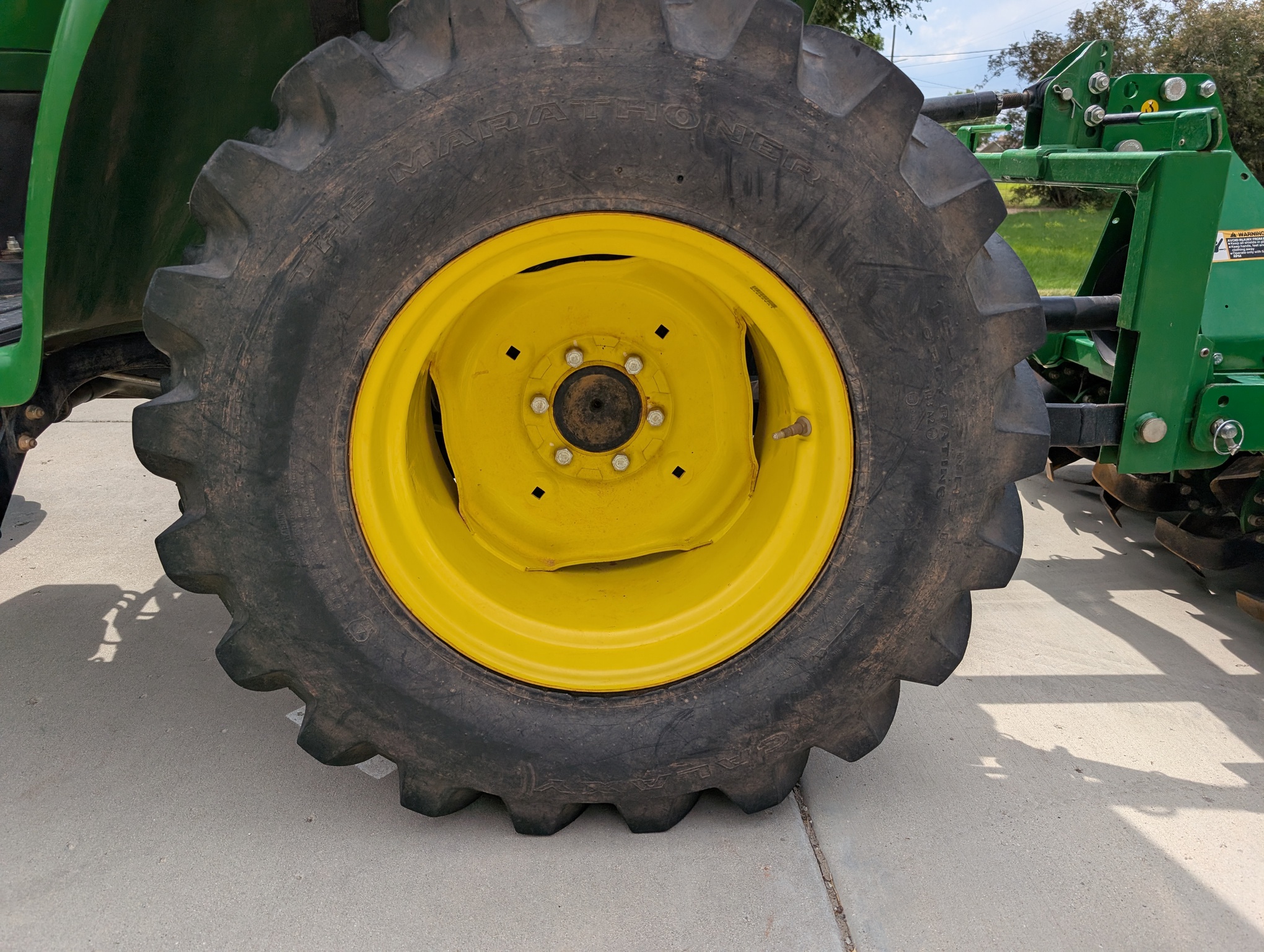 2018 John Deere 3025E Image 25