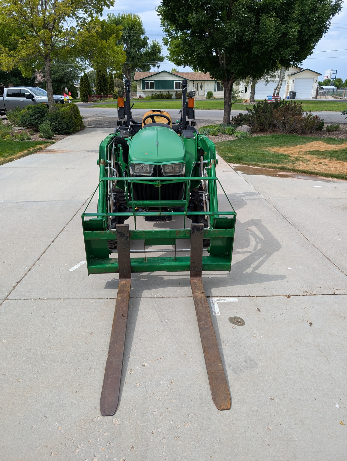 2018 John Deere 3025E Image 8