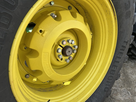 Used 2023 John Deere 6195M Row Crop Tractors at Horizon Ag & Turf in Mayerthorpe, AB - Photo12